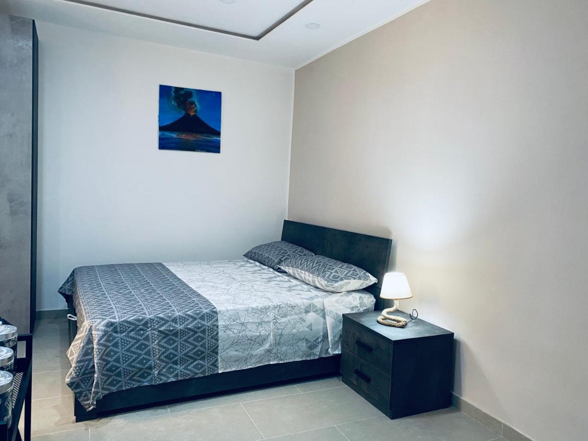 Domus Velata Celeste Apartment *